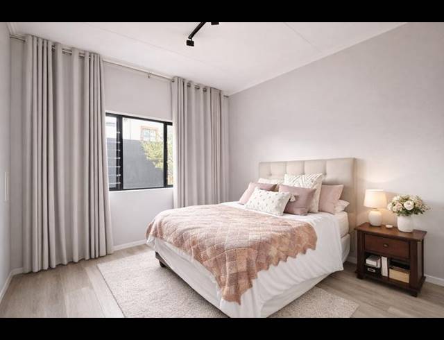 2 BEDROOM APARTMENT FOR SALE IN BRYANSTON